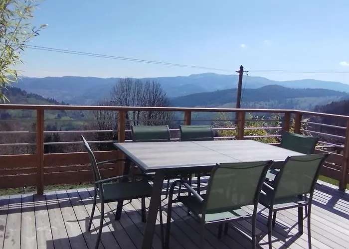 Aux Balcons De La Vallee 펜션 *